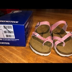 NEW w/ TAGS Pink Snakeskin Birkenstock’s